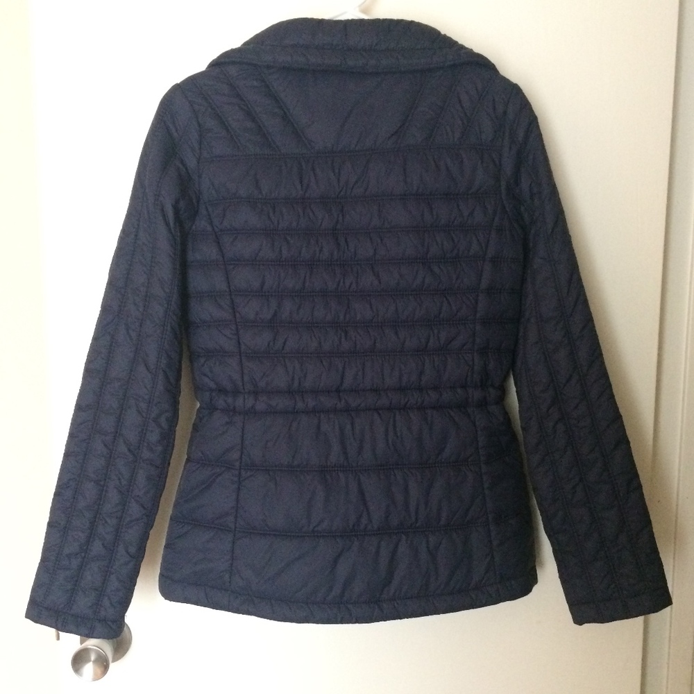LIKE NEW!! GUESS Lightweight Puffer Navy (XS/TP) - Picture 6 of 8